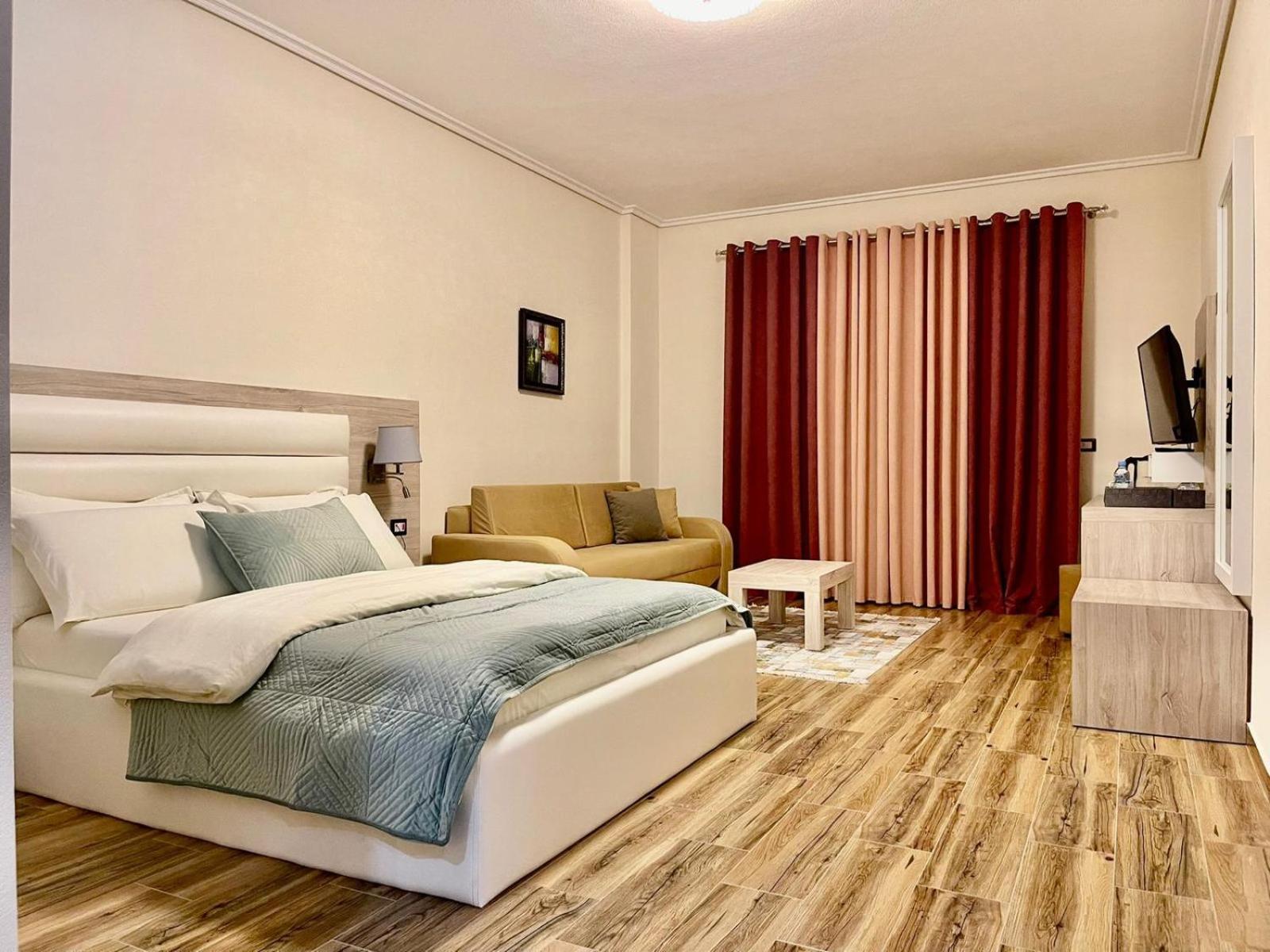 Hotel Rolex Vlorë Exterior foto